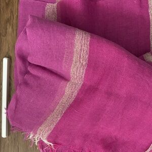 🆕Elegant Pink Scarf